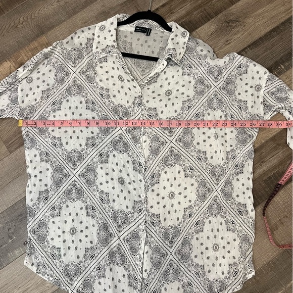 ASOS Women's Black and White Button Down Shirt 100% cotton sz 6 - Picture 4 of 6